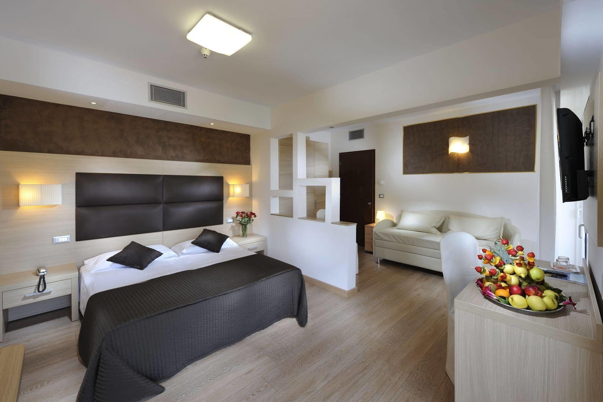 Hotel Eros Линьяно-Саббьядоро Экстерьер фото
